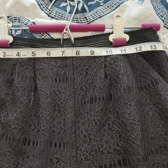 Black lace pants - Picture 10 of 14